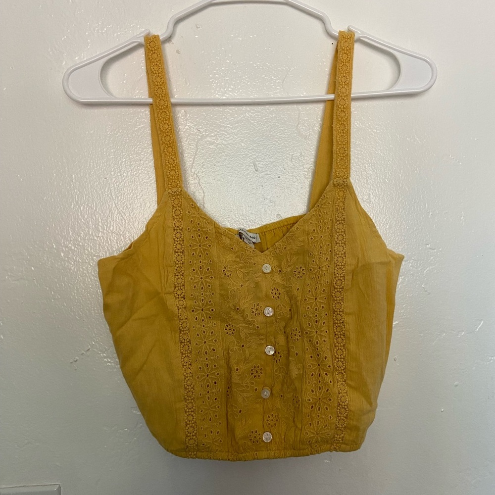 NWOT American Eagle S Yellow Crochet-detail Puff Crop Top